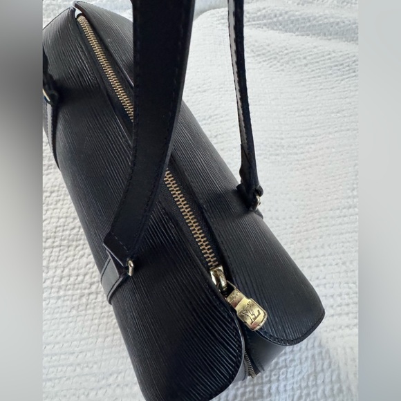 Epi Papillon LV purse with pouch and wallet - Picture 12 of 15